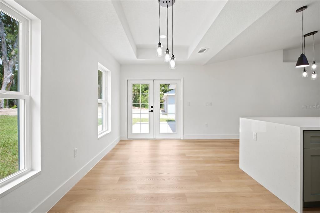 For Sale: $309,900 (3 beds, 2 baths, 1559 Square Feet)