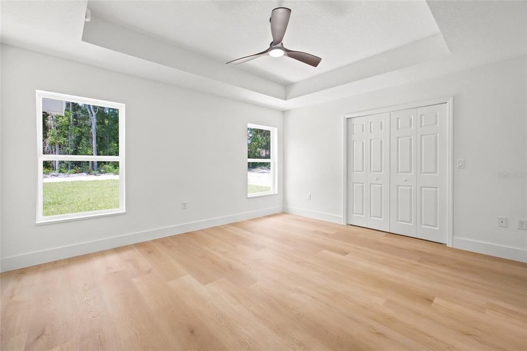 For Sale: $309,900 (3 beds, 2 baths, 1559 Square Feet)
