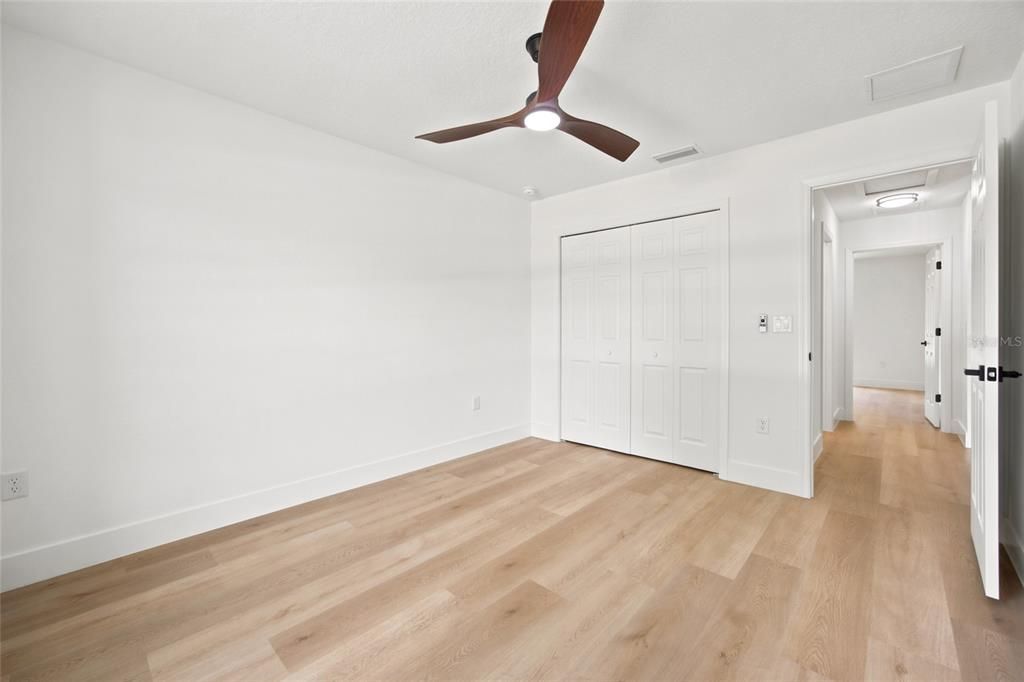 For Sale: $309,900 (3 beds, 2 baths, 1559 Square Feet)