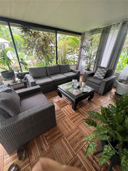 На продажу: $395,000 (2 спален, 1 ванн, 1394 Квадратных фут)
