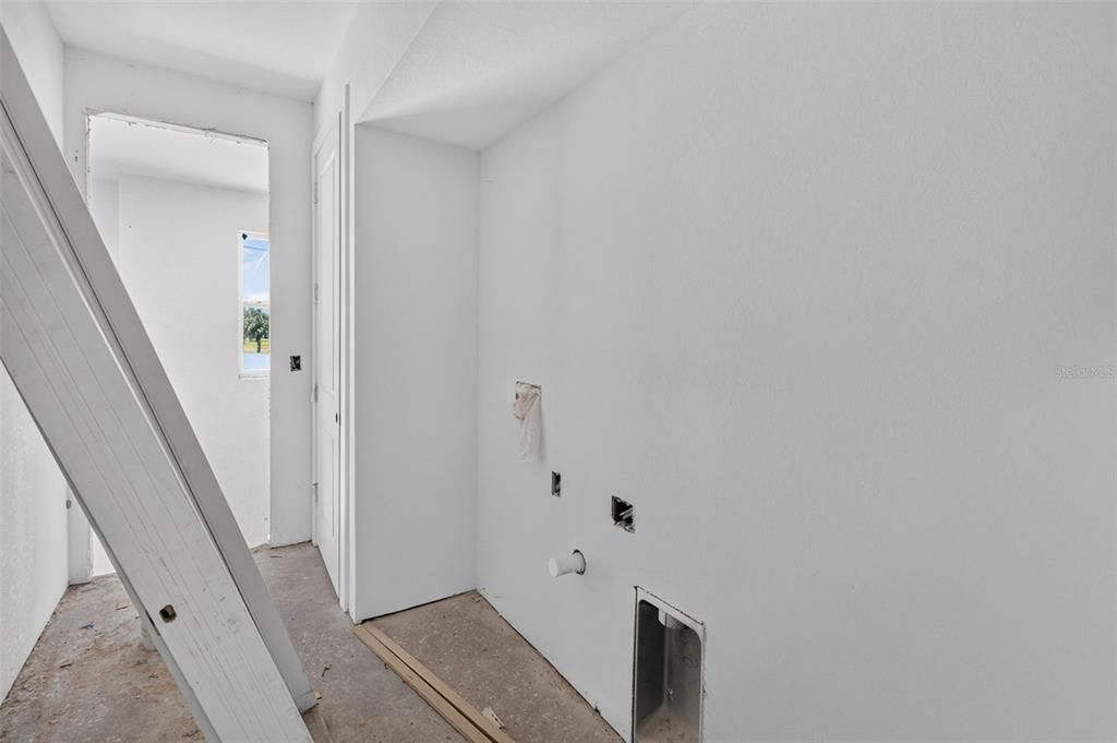 На продажу: $249,900 (3 спален, 2 ванн, 2042 Квадратных фут)
