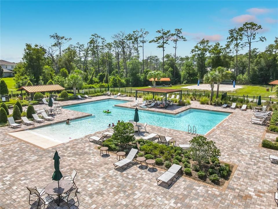 На продажу: $365,000 (4 спален, 2 ванн, 1827 Квадратных фут)