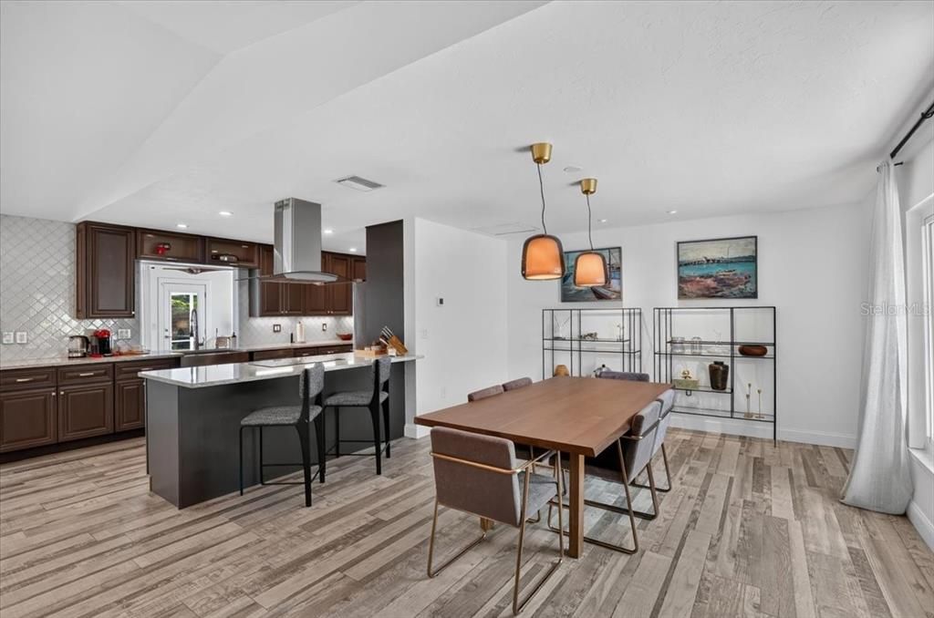 В аренду: $8,500 (3 спален, 2 ванн, 2248 Квадратных фут)