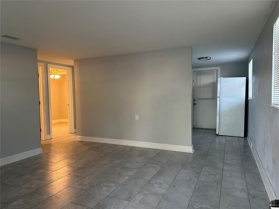 В аренду: $1,395 (2 спален, 1 ванн, 650 Квадратных фут)