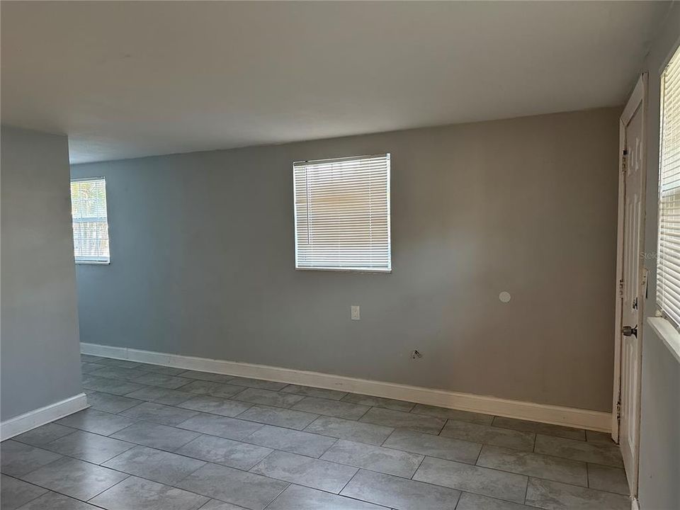 В аренду: $1,395 (2 спален, 1 ванн, 650 Квадратных фут)