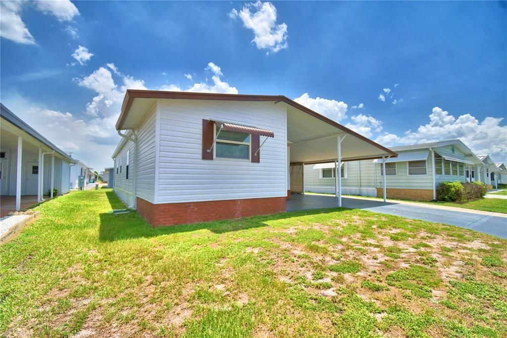For Sale: $120,000 (2 beds, 2 baths, 1056 Square Feet)