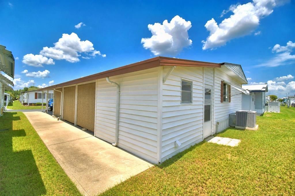 For Sale: $120,000 (2 beds, 2 baths, 1056 Square Feet)