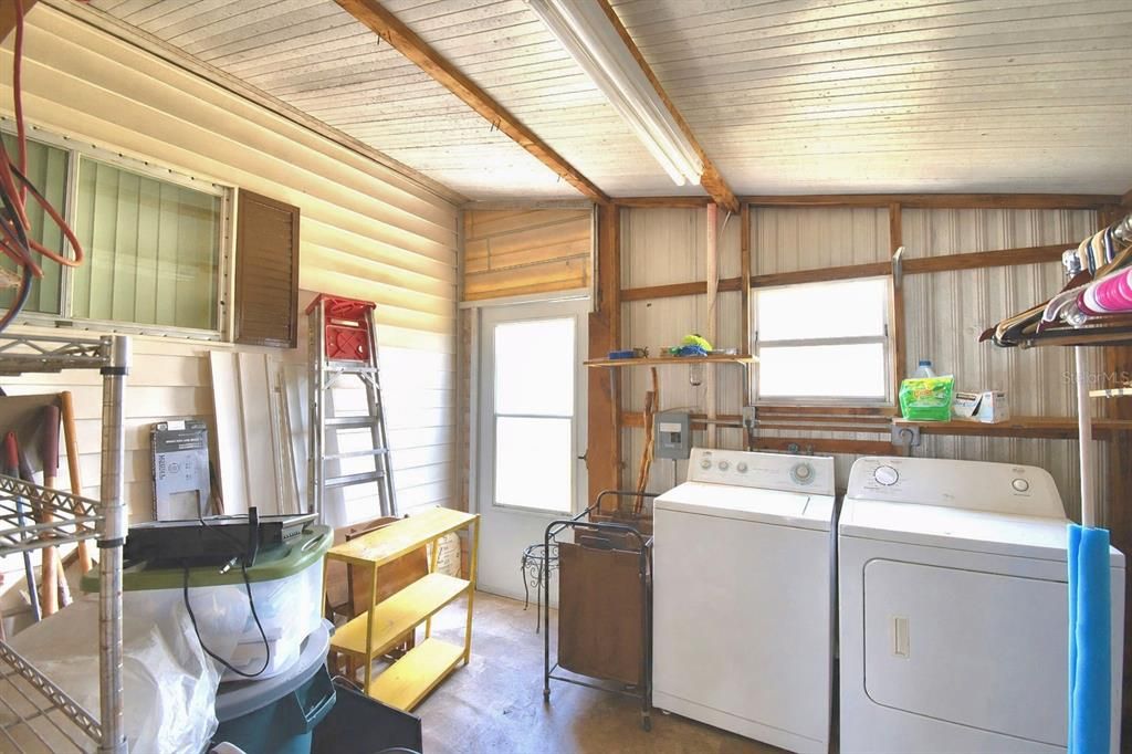 For Sale: $120,000 (2 beds, 2 baths, 1056 Square Feet)