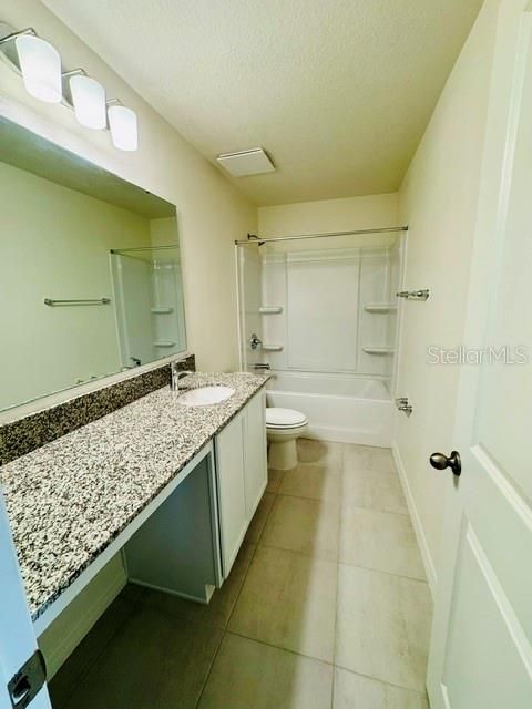 В аренду: $2,600 (4 спален, 2 ванн, 2039 Квадратных фут)