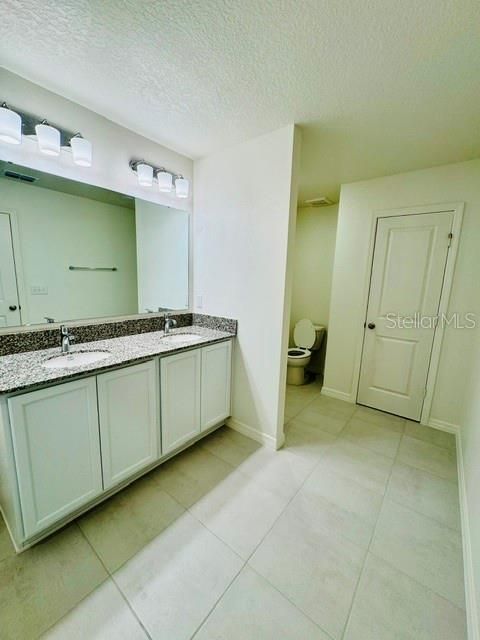 В аренду: $2,600 (4 спален, 2 ванн, 2039 Квадратных фут)