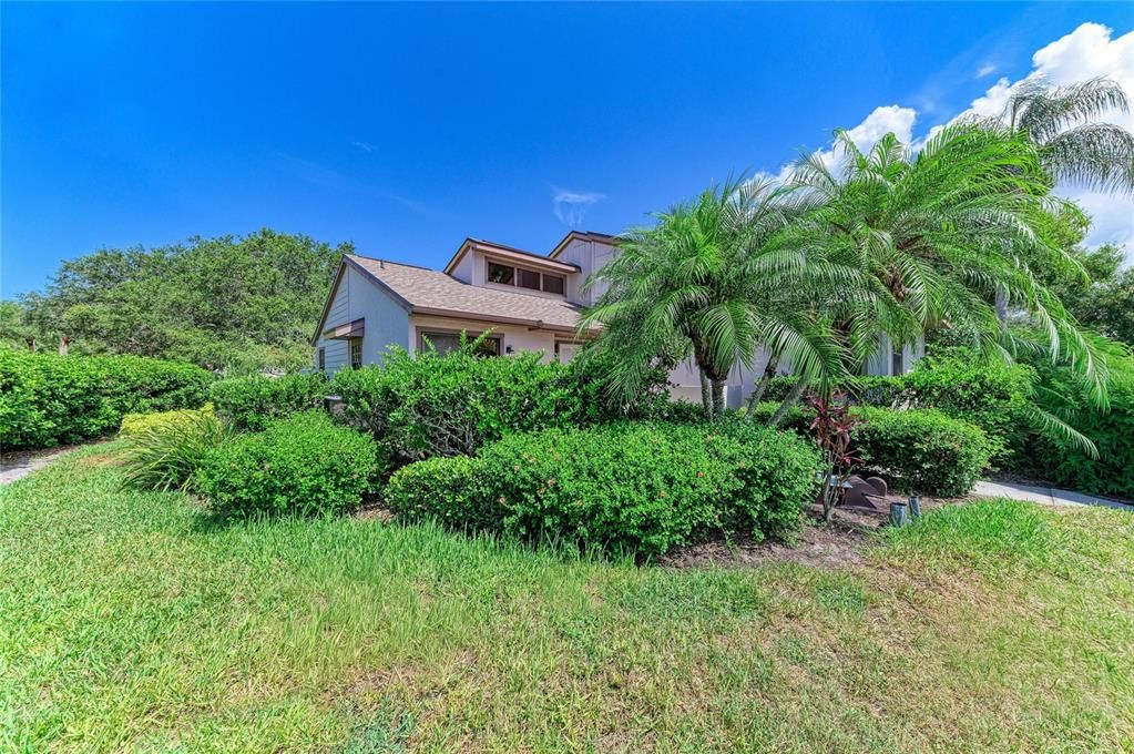 En Venta: $299,000 (2 camas, 2 baños, 1359 Pies cuadrados)