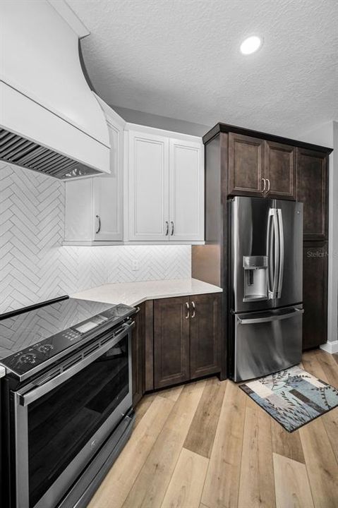 На продажу: $539,900 (4 спален, 2 ванн, 2560 Квадратных фут)