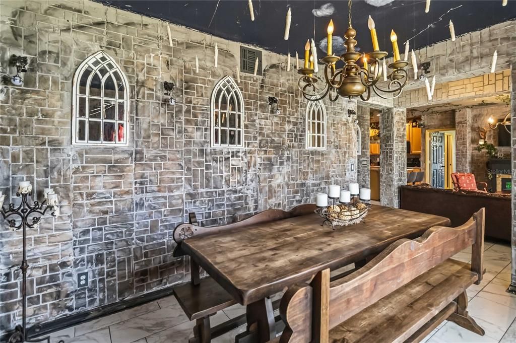 На продажу: $340,000 (3 спален, 2 ванн, 1807 Квадратных фут)
