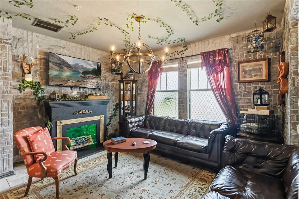 На продажу: $340,000 (3 спален, 2 ванн, 1807 Квадратных фут)