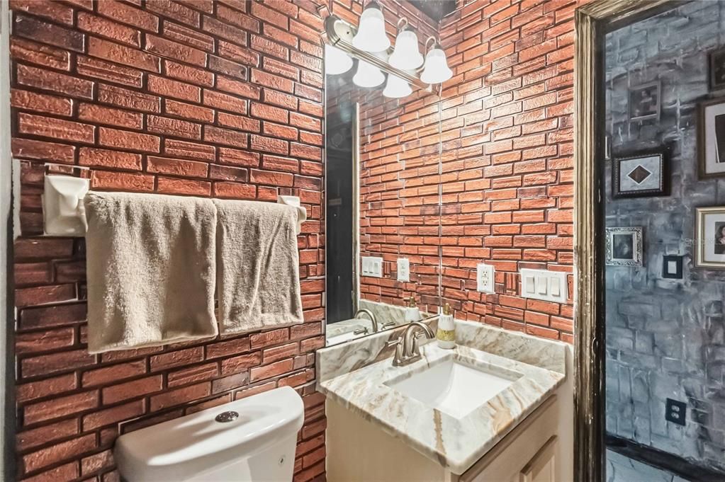 На продажу: $340,000 (3 спален, 2 ванн, 1807 Квадратных фут)