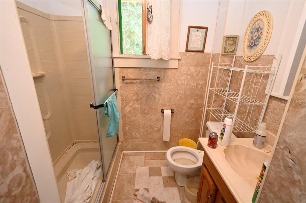 На продажу: $89,900 (2 спален, 1 ванн, 1195 Квадратных фут)