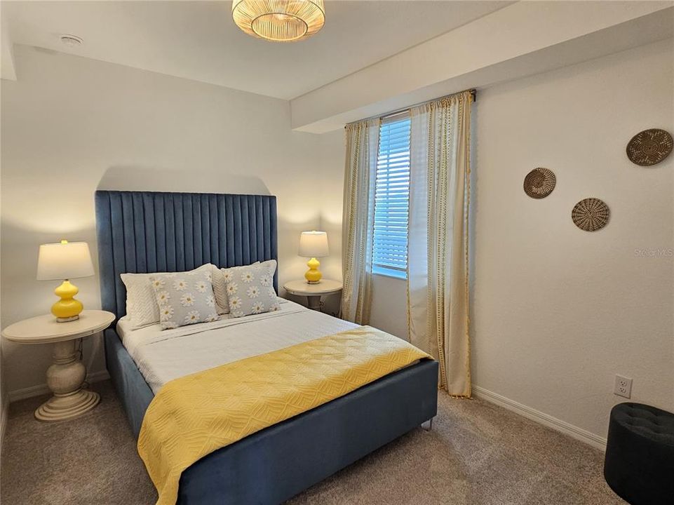 В аренду: $2,400 (2 спален, 2 ванн, 1149 Квадратных фут)