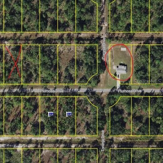 На продажу: $12,000 (0.50 acres)