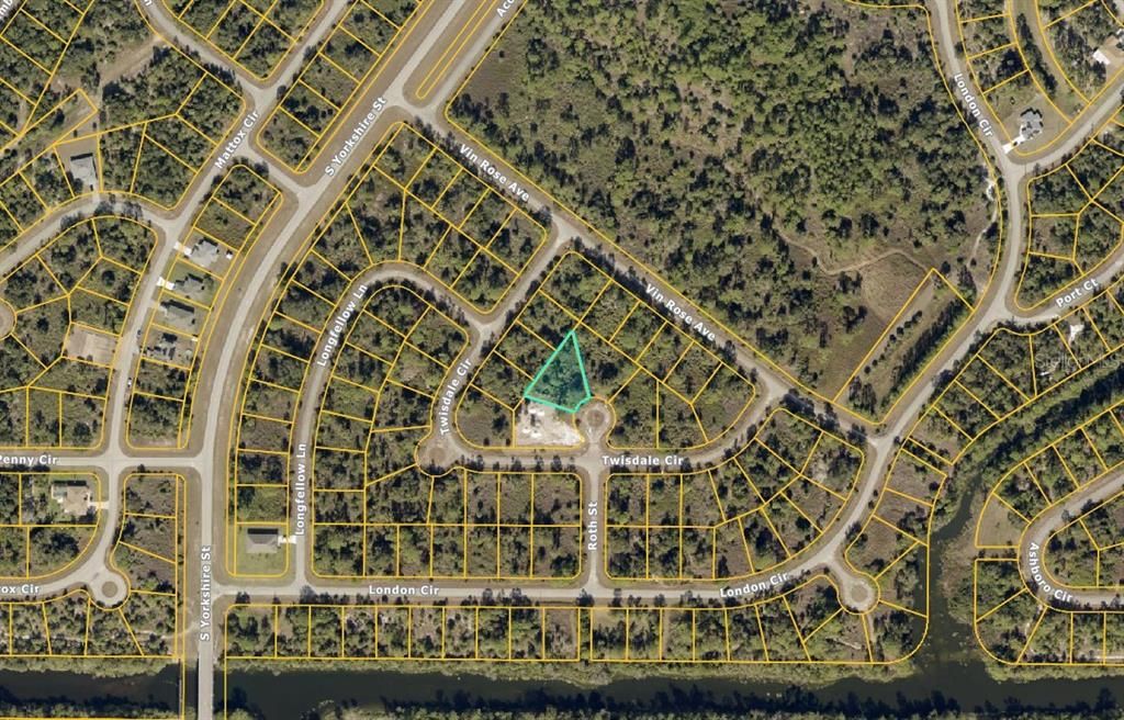 En Venta: $24,900 (0.32 acres)