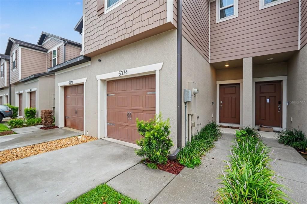 For Sale: $289,000 (2 beds, 2 baths, 1588 Square Feet)