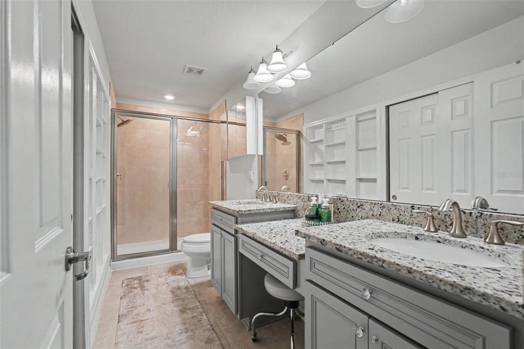 For Sale: $289,000 (2 beds, 2 baths, 1588 Square Feet)