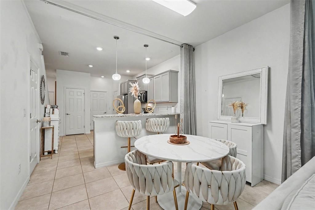 For Sale: $289,000 (2 beds, 2 baths, 1588 Square Feet)