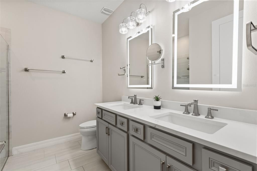 For Sale: $1,295,000 (5 beds, 4 baths, 2915 Square Feet)