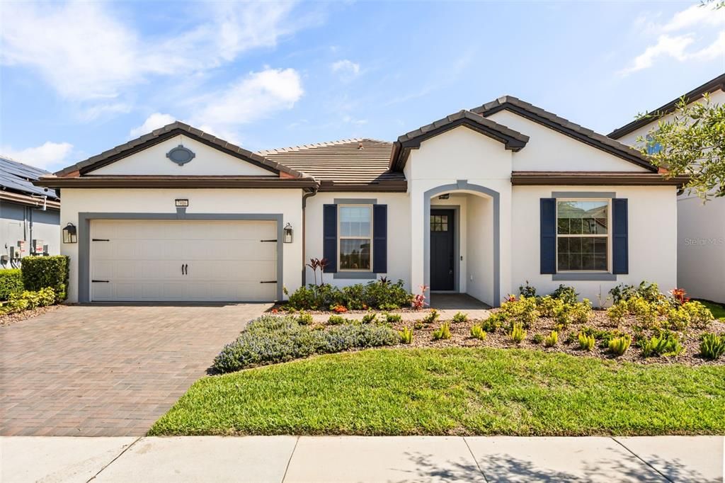 For Sale: $1,295,000 (5 beds, 4 baths, 2915 Square Feet)