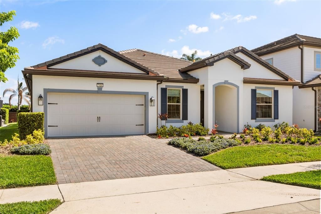 For Sale: $1,295,000 (5 beds, 4 baths, 2915 Square Feet)
