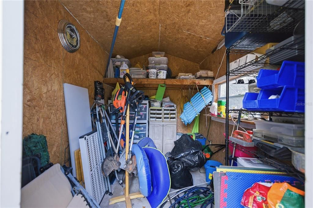 На продажу: $300,000 (2 спален, 2 ванн, 1745 Квадратных фут)