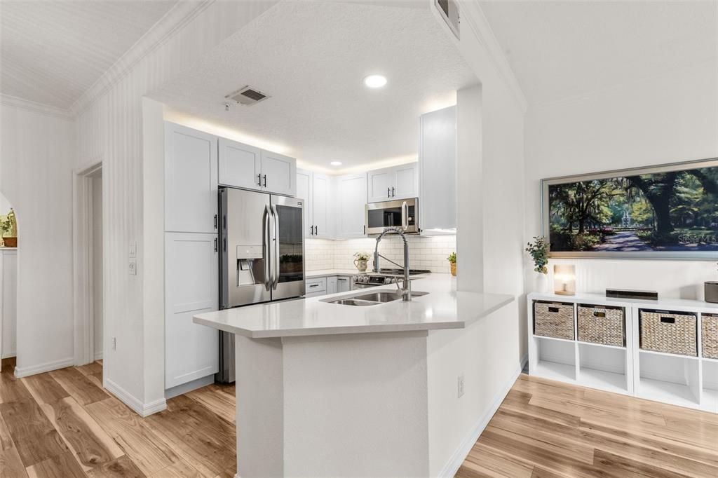 Activo con contrato: $464,500 (3 camas, 2 baños, 1378 Pies cuadrados)