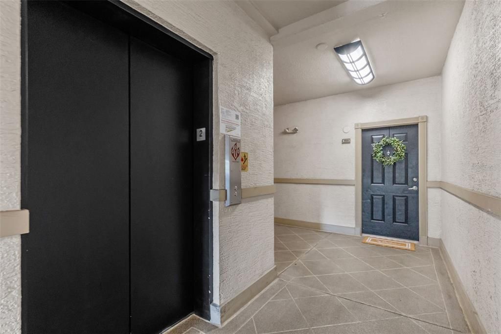 Activo con contrato: $464,500 (3 camas, 2 baños, 1378 Pies cuadrados)
