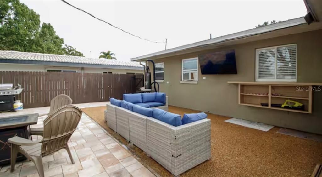 En Venta: $429,000 (2 camas, 2 baños, 1264 Pies cuadrados)