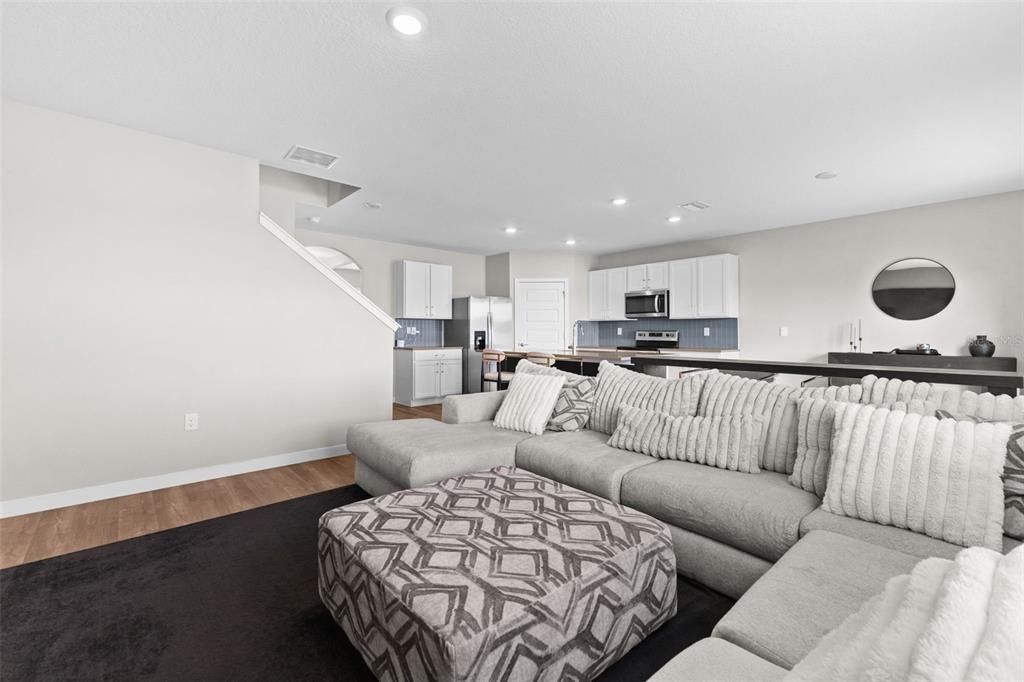 En Venta: $529,000 (5 camas, 3 baños, 2605 Pies cuadrados)