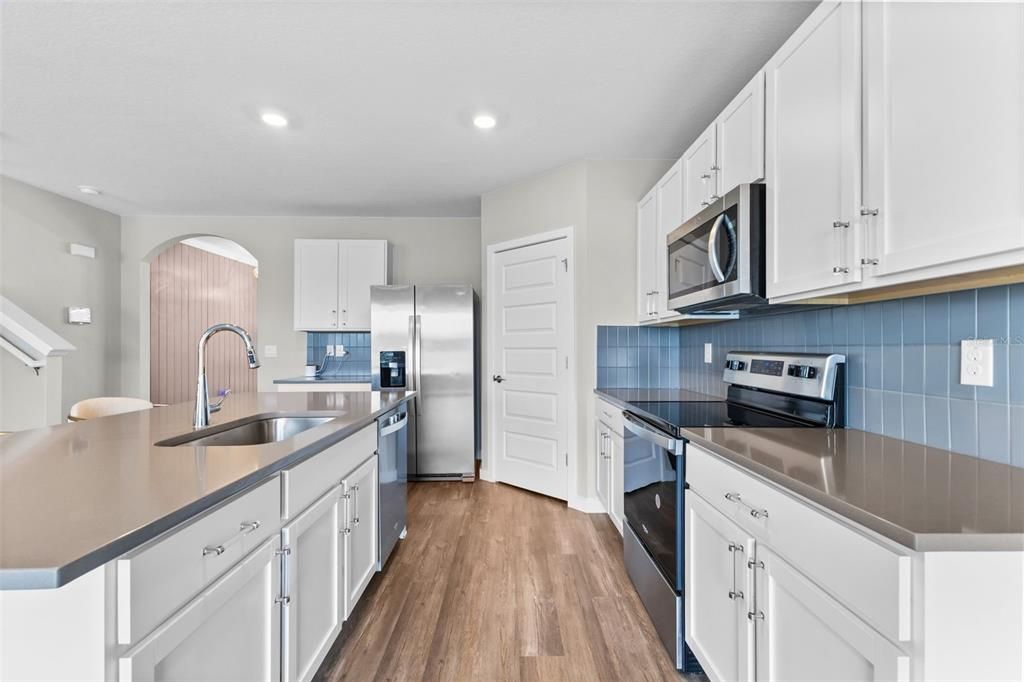 En Venta: $529,000 (5 camas, 3 baños, 2605 Pies cuadrados)