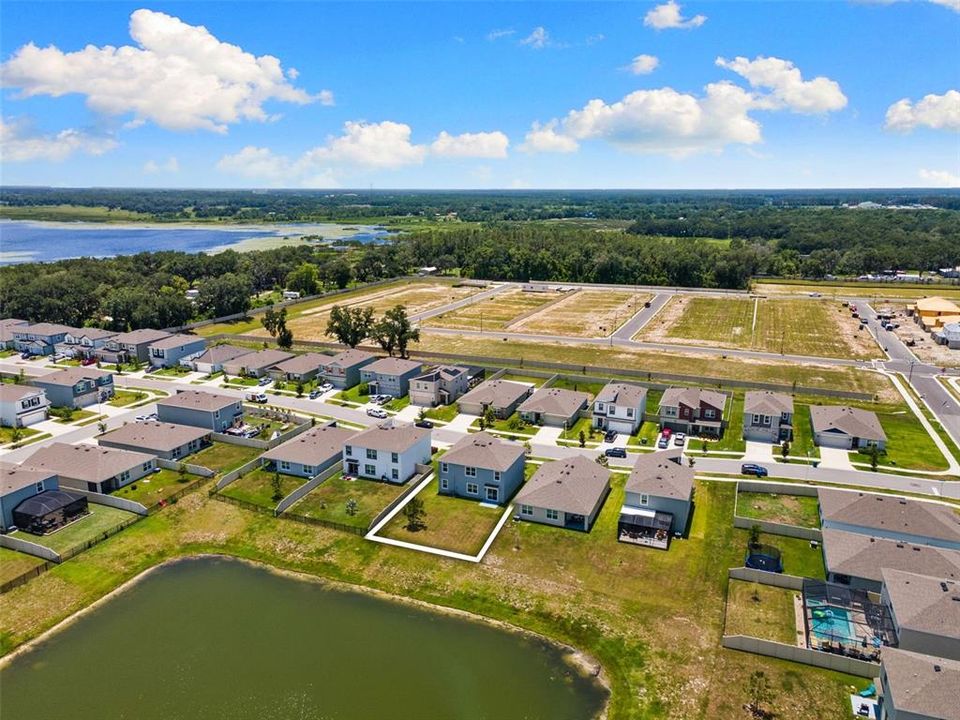 En Venta: $529,000 (5 camas, 3 baños, 2605 Pies cuadrados)