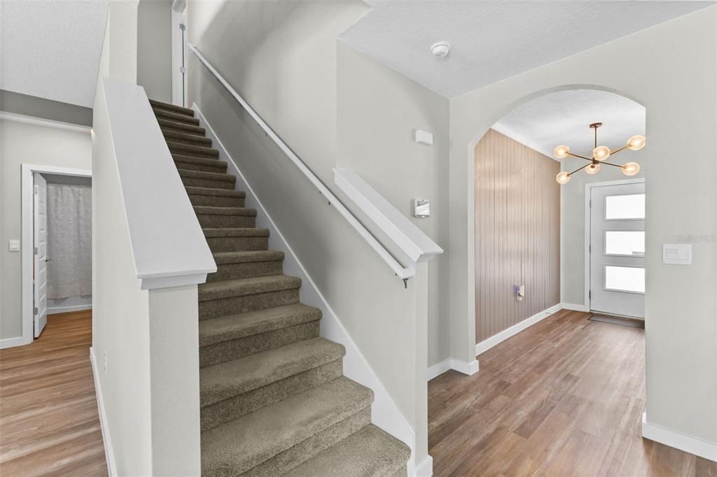 En Venta: $529,000 (5 camas, 3 baños, 2605 Pies cuadrados)