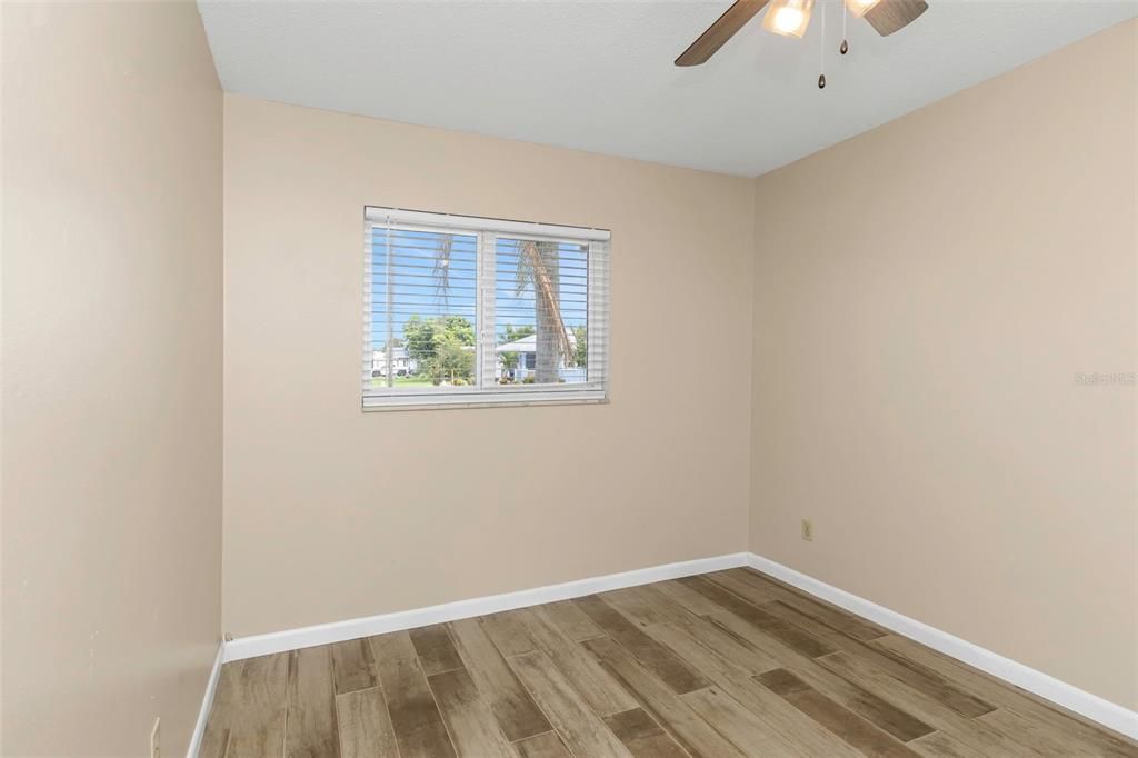 For Rent: $3,600 (4 beds, 2 baths, 1242 Square Feet)