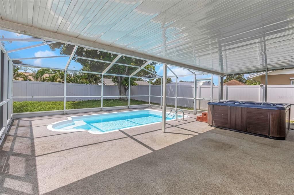 For Rent: $3,600 (4 beds, 2 baths, 1242 Square Feet)