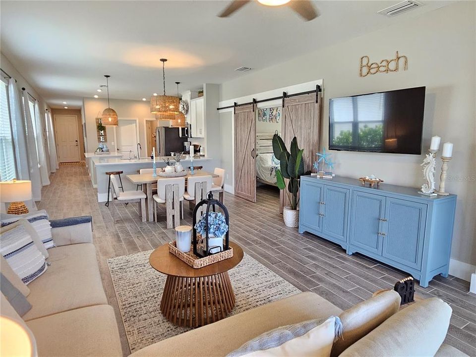 В аренду: $2,900 (3 спален, 2 ванн, 1796 Квадратных фут)