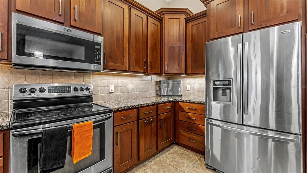 На продажу: $525,000 (4 спален, 3 ванн, 2675 Квадратных фут)