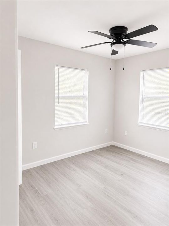 For Sale: $264,900 (4 beds, 2 baths, 1212 Square Feet)
