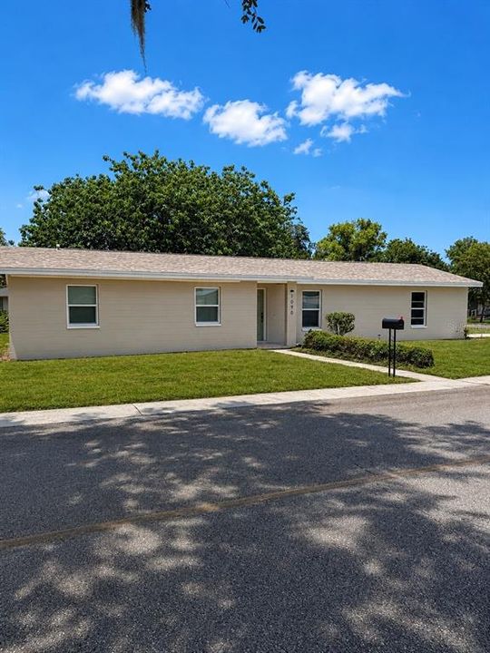 For Sale: $264,900 (4 beds, 2 baths, 1212 Square Feet)