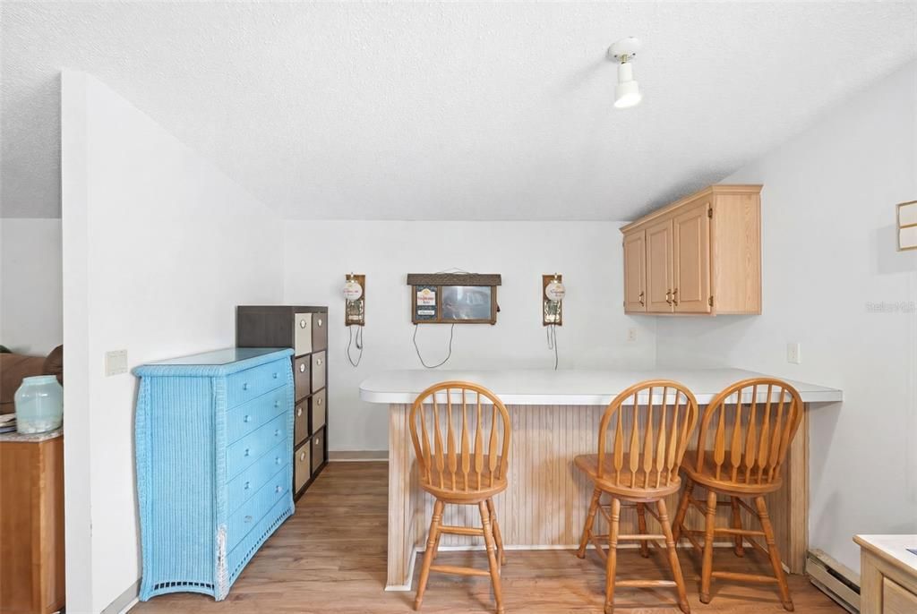 На продажу: $180,000 (2 спален, 2 ванн, 1792 Квадратных фут)