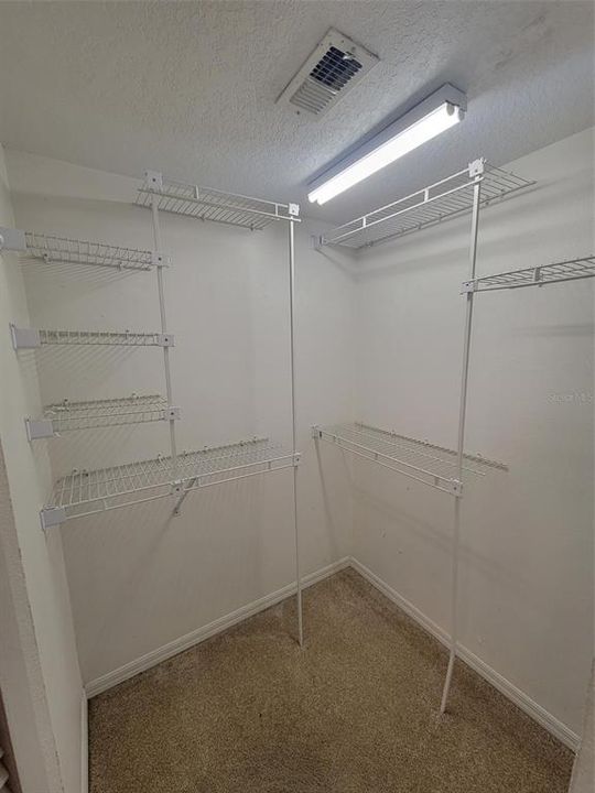 В аренду: $2,495 (4 спален, 2 ванн, 1636 Квадратных фут)