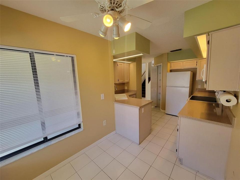 В аренду: $2,495 (4 спален, 2 ванн, 1636 Квадратных фут)