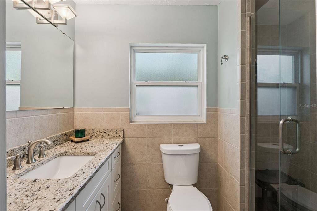 En Venta: $599,000 (4 camas, 2 baños, 1800 Pies cuadrados)