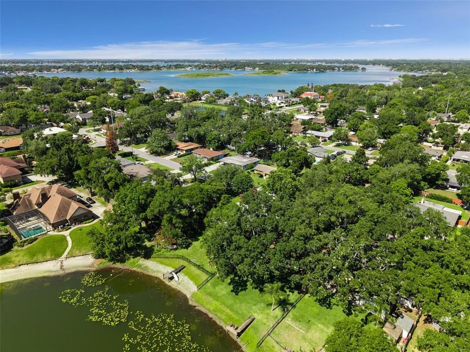 En Venta: $599,000 (4 camas, 2 baños, 1800 Pies cuadrados)