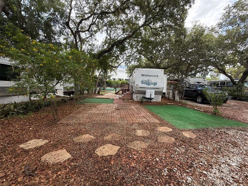 For Rent: $1,000 (1 beds, 1 baths, 330 Square Feet)