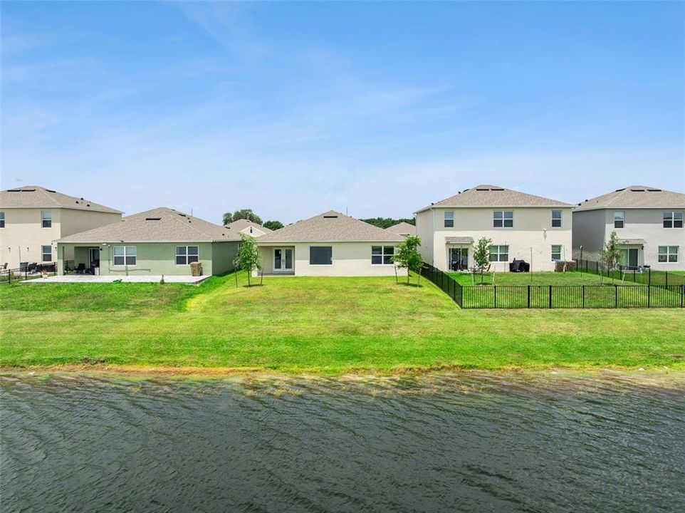 На продажу: $415,000 (4 спален, 2 ванн, 1828 Квадратных фут)